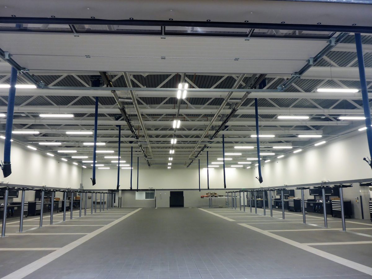 New Jaguar Land Rover Showroom for Slough Underwood Carpenter